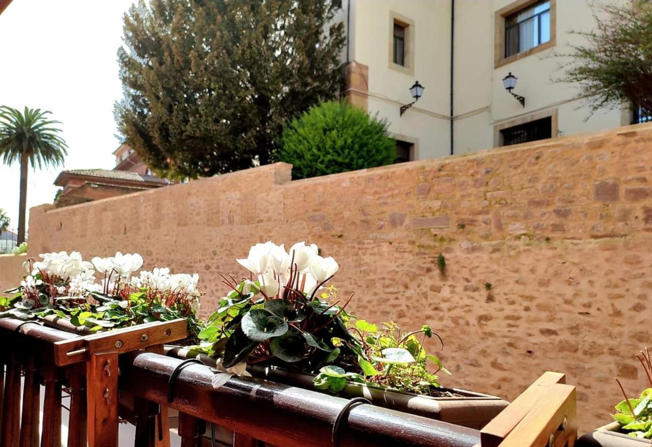 Ferienwohnung Nuevo-Casco Historico-Parking Gratuito. Oviédo Exterior foto